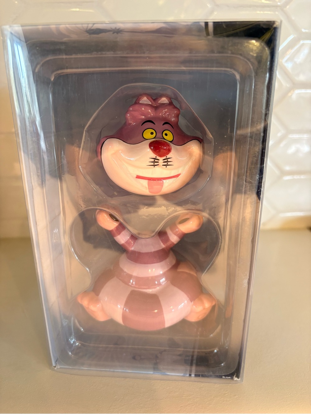 Disney Cheshire Cat ceramic salt and pepper shaker set by Enesco.